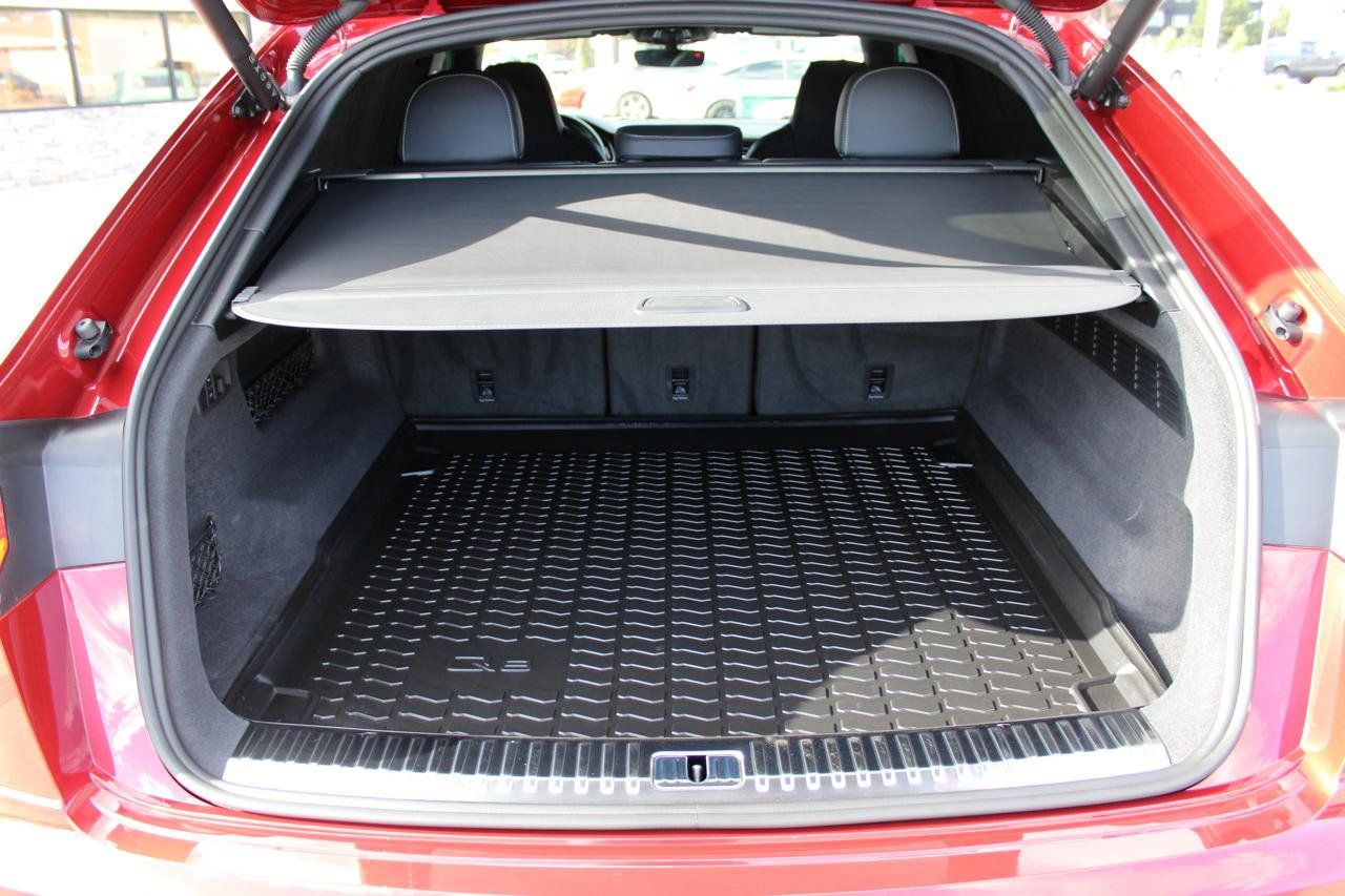 Used 2023 Audi SQ8 Prestige AWD/4WD image 27