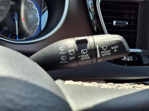 Used 2023 Chrysler Voyager LX FWD image 19