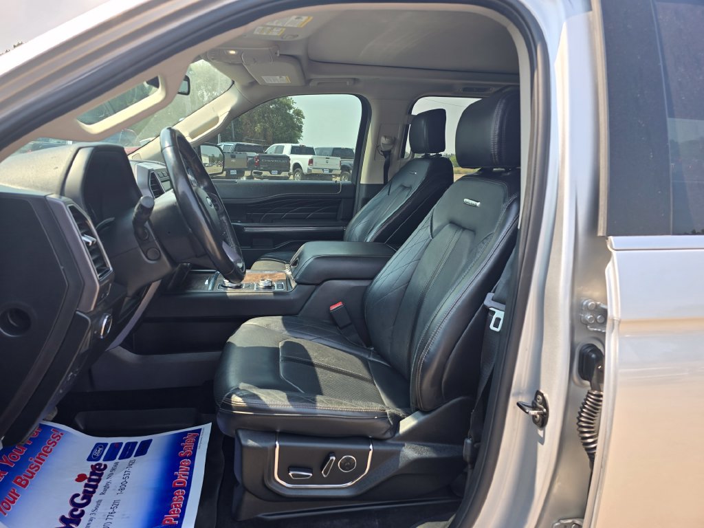 Used 2019 Ford Expedition Max Platinum AWD/4WD image 18