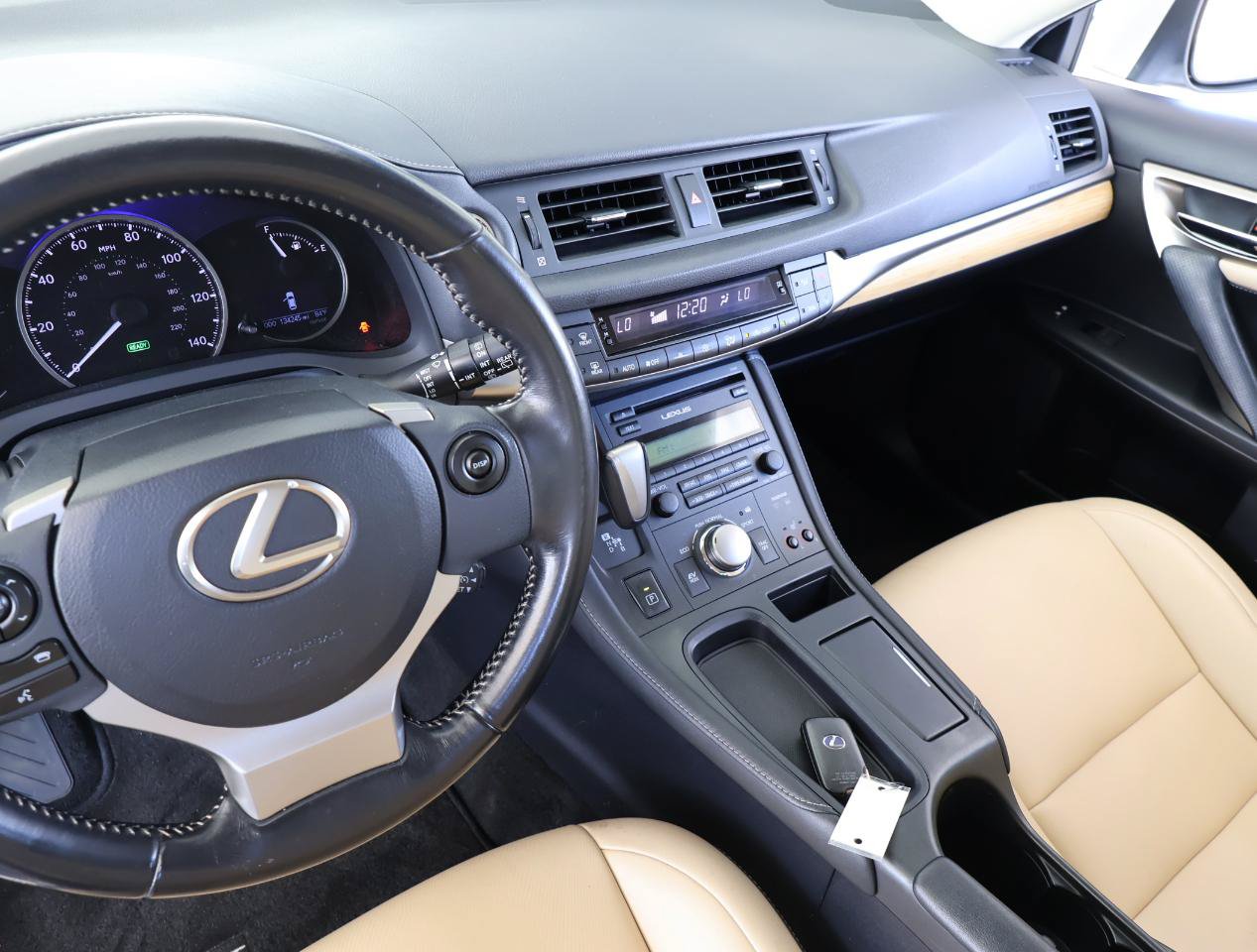 Used 2016 Lexus CT 200h w/ Seat Comfort Package FWD image 38