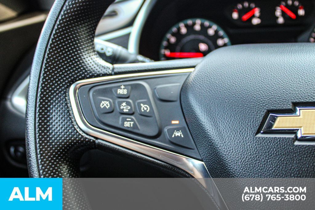 Used 2025 Chevrolet Malibu LT FWD image 24