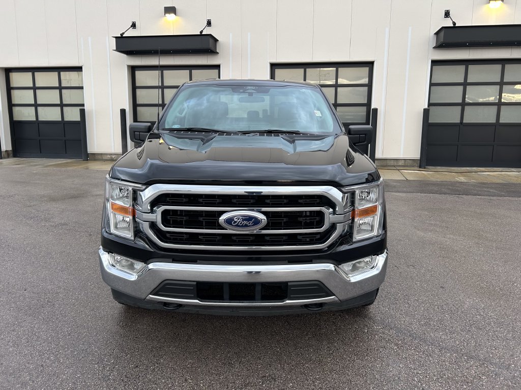 Used 2022 Ford F150 XLT w/ XTR Package AWD/4WD image 5