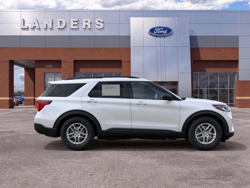 New 2027 Ford Explorer Active w/ Active Comfort Package RWD image 5
