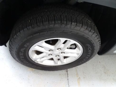 Certified 2024 Jeep Grand Cherokee Laredo AWD/4WD image 24