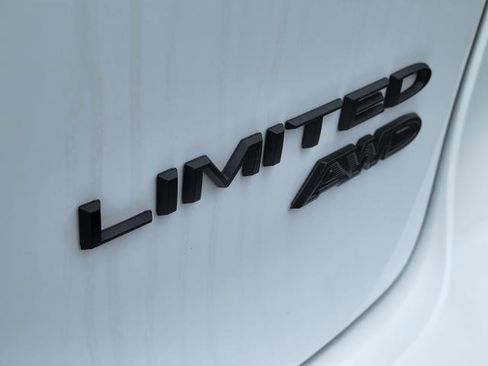 New 2026 Chrysler Pacifica Limited w/ S Appearance Package image 34