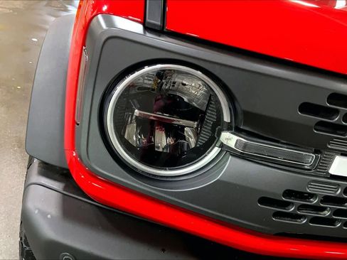 Used 2023 Ford Bronco Badlands image 27