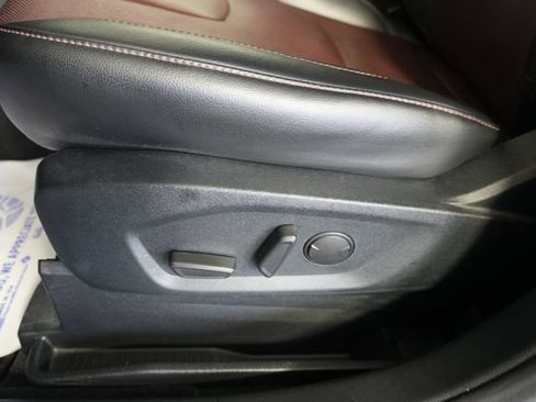 Used 2020 Ford Edge Titanium w/ Equipment Group 301A AWD/4WD image 24