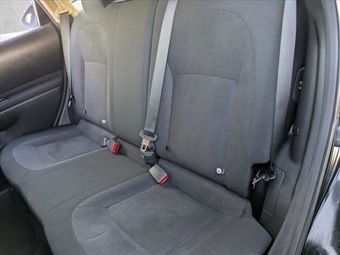 Used 2015 Nissan Rogue S image 16