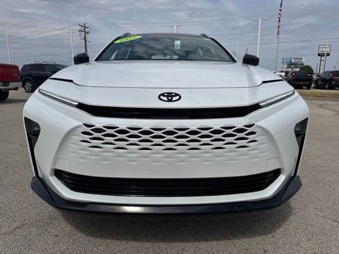 New 2026 Toyota Crown Signia image 9