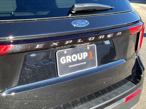 New 2026 Ford Explorer Active w/ Active Comfort Package image 15