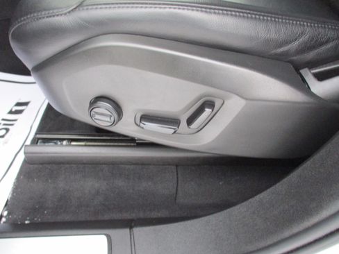 Certified 2023 Volvo XC90 B5 Core w/ Climate Package image 17