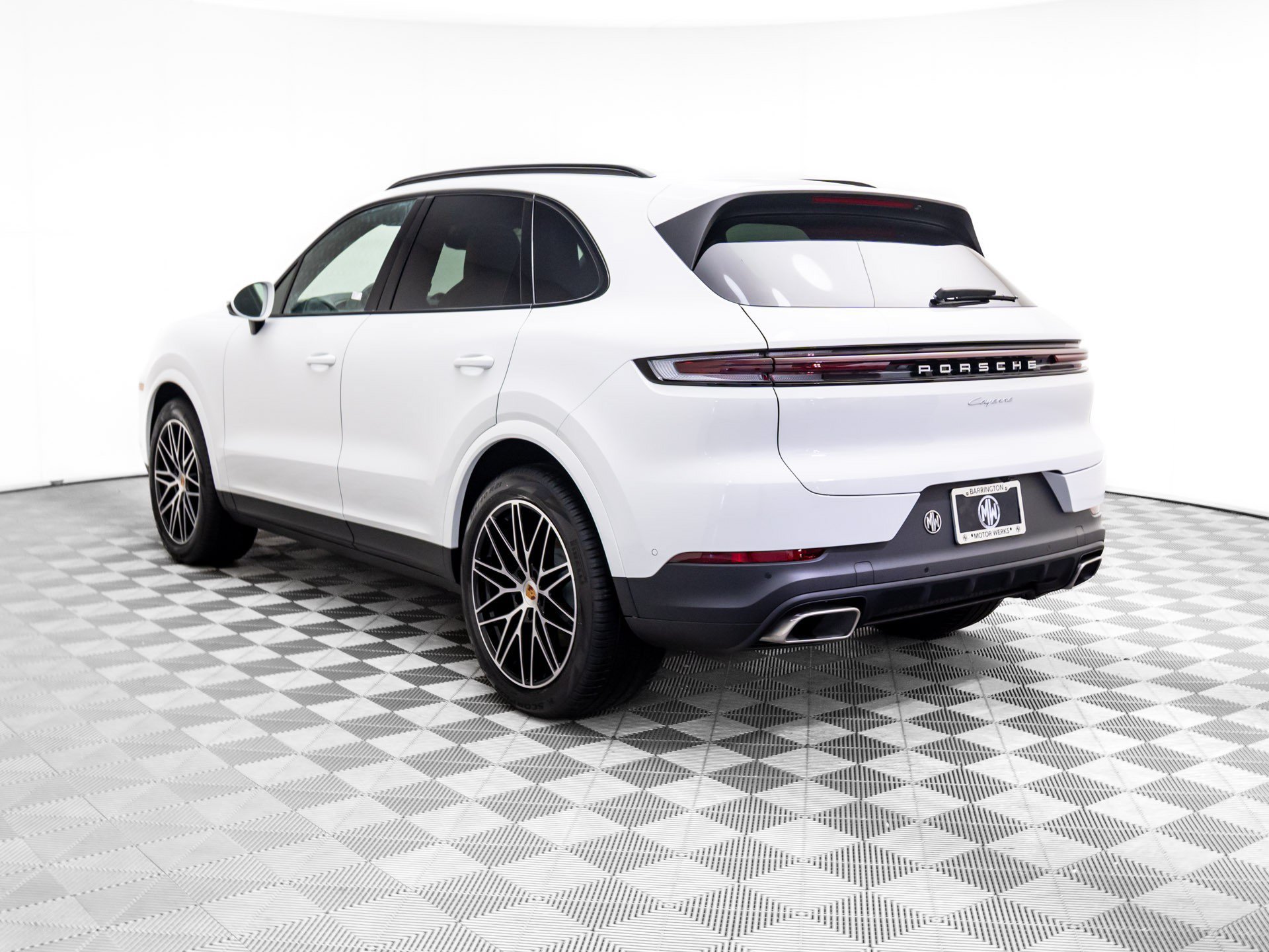 Certified 2026 Porsche Cayenne AWD/4WD image 3