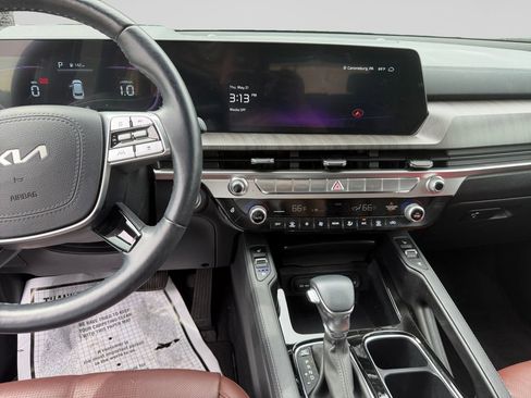Certified 2024 Kia Telluride EX w/ EX Captain's Chair Package AWD/4WD image 12