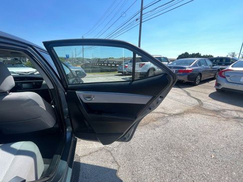 Used 2016 Toyota Corolla LE image 14