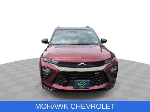 Used 2023 Chevrolet TrailBlazer RS w/ Sun and Liftgate Package AWD/4WD image 3