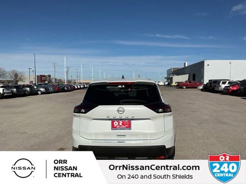 New 2026 Nissan Rogue SV FWD image 6