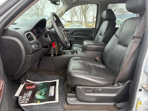 Used 2014 GMC Yukon XL Denali image 14