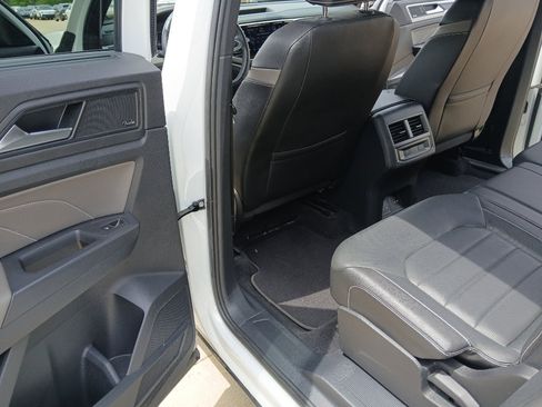 Used 2023 Volkswagen Atlas Cross Sport SEL Premium R-Line AWD/4WD image 20