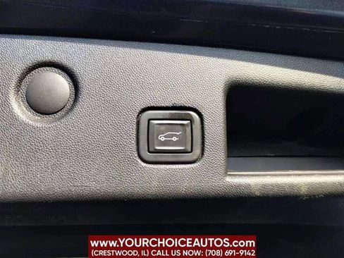 Used 2020 Chevrolet Equinox Premier image 13