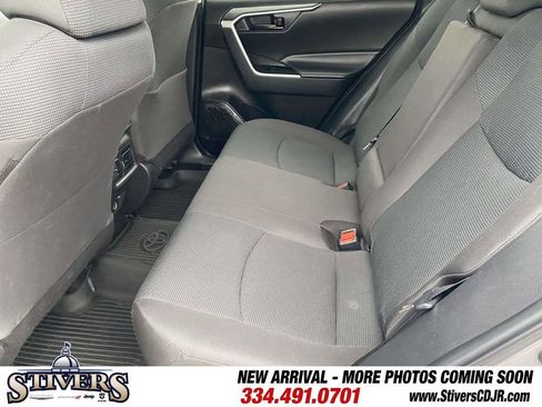 Used 2022 Toyota RAV4 LE image 46