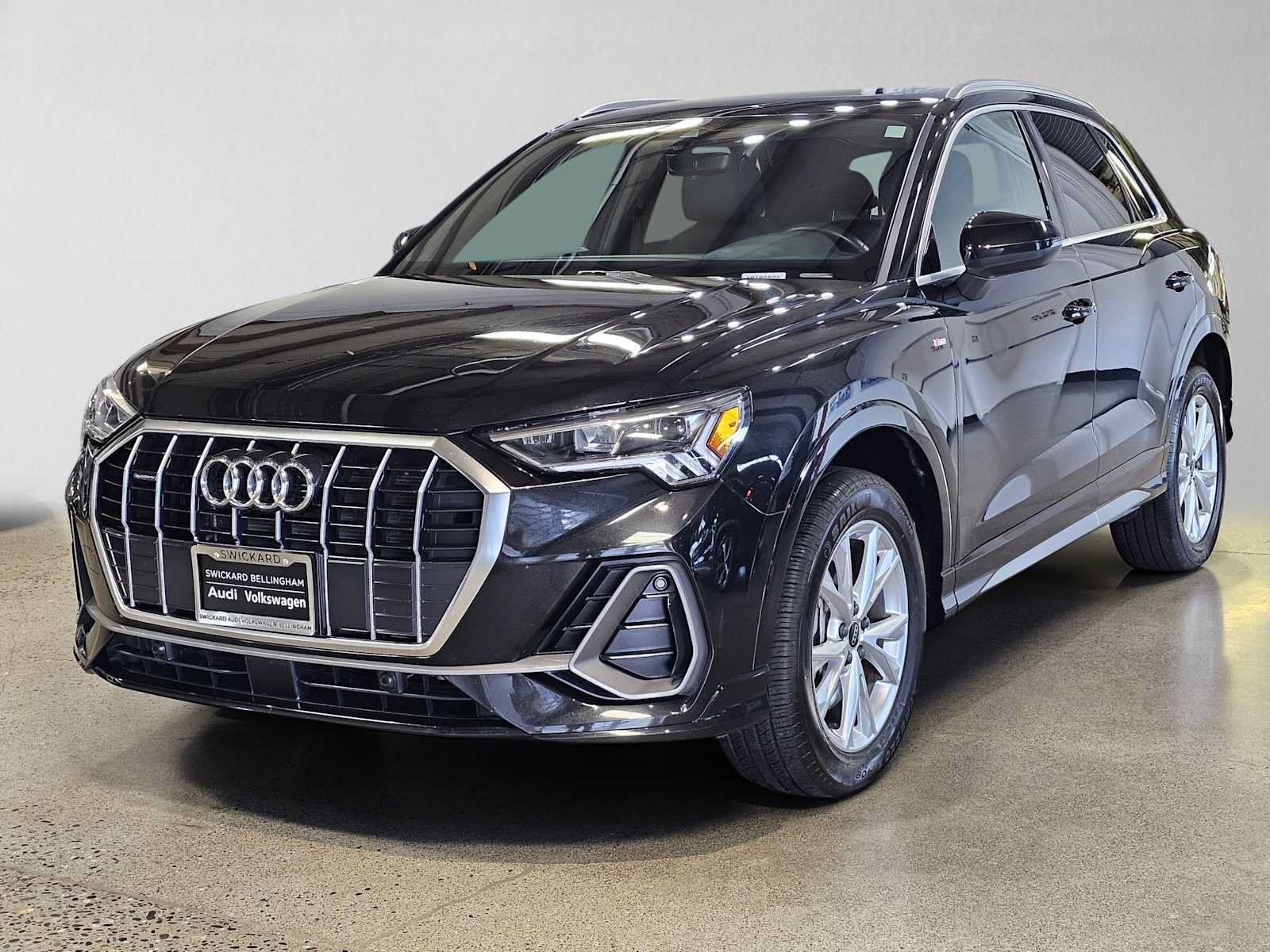 Used 2025 Audi Q3 2.0T Premium AWD/4WD image 7