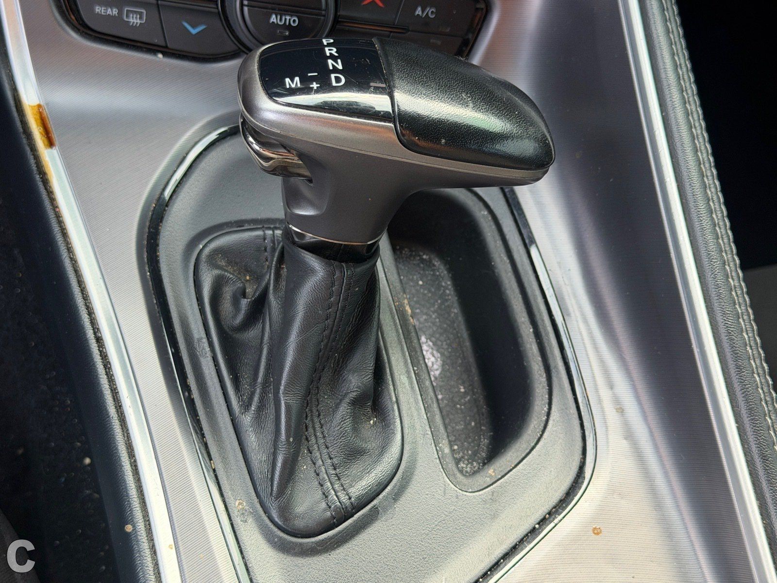 Used 2020 Dodge Challenger SXT RWD image 21