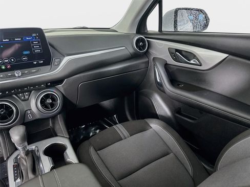 Used 2023 Chevrolet Blazer LT FWD image 23