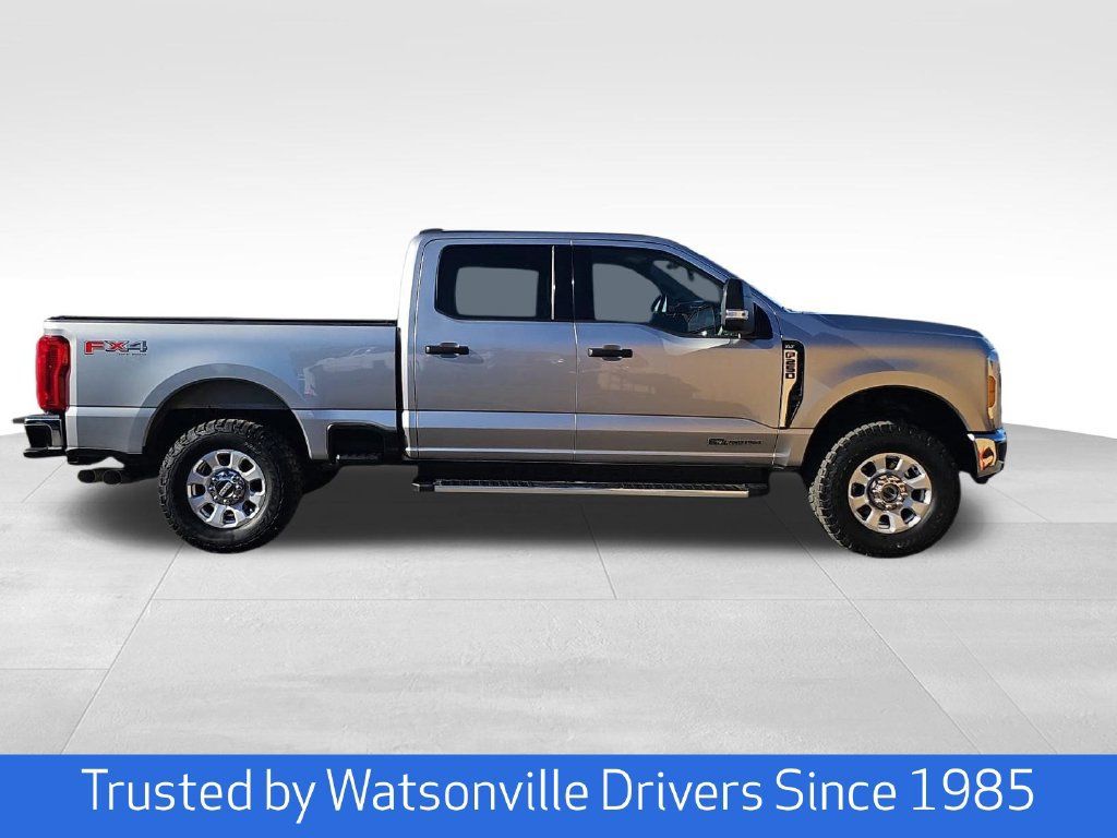 Used 2023 Ford F250 XLT w/ FX4 Off-Road Package AWD/4WD image 2