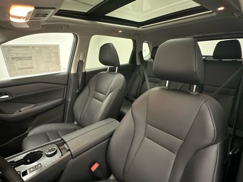 New 2026 Nissan Rogue Dark Armor AWD/4WD image 9