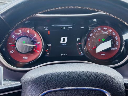 Used 2019 Dodge Challenger SRT Hellcat Redeye image 11