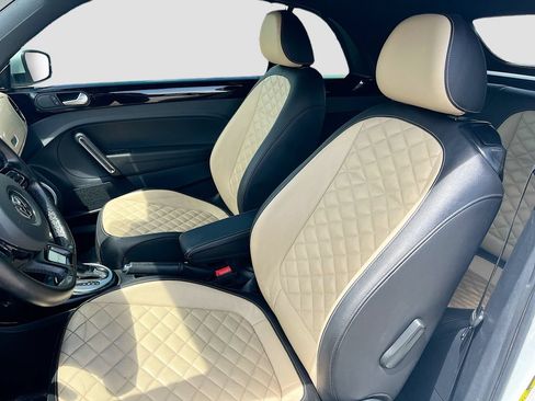 Used 2019 Volkswagen Beetle 2.0T Final Edition SEL FWD image 22
