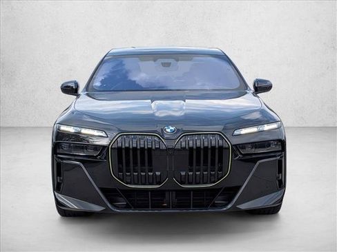 New 2026 BMW 760i xDrive image 5