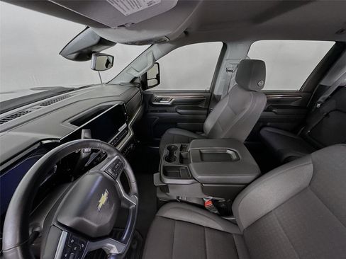 Used 2024 Chevrolet Silverado 2500 LT w/ All Star Edition AWD/4WD image 5