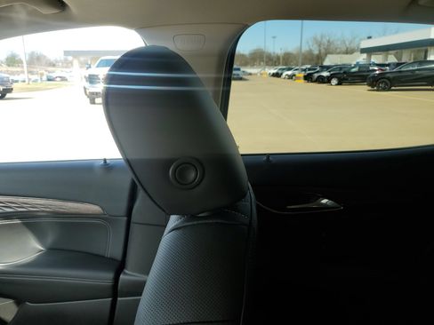 Used 2023 Buick Envision Avenir AWD/4WD image 12
