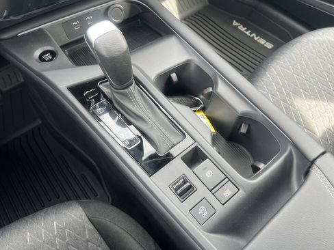 New 2026 Nissan Sentra SV w/ SV Convenience Package FWD image 8