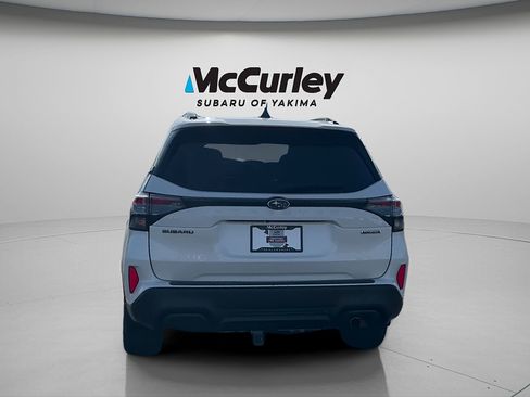 Used 2025 Subaru Forester Touring AWD/4WD image 4