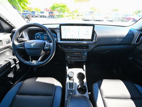 Certified 2025 Ford Bronco Sport Outer Banks w/ Outer Banks Tech Package+ AWD/4WD image 30