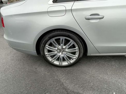 Used 2011 Audi A8 L 4.2 image 9