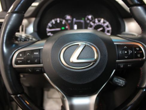 Used 2022 Lexus GX 460 Premium w/ Premium Package AWD/4WD image 13