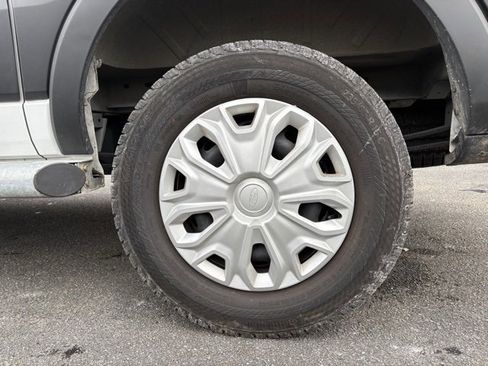 Used 2024 Ford Transit 250 Low Roof w/ Exterior Upgrade Package image 18