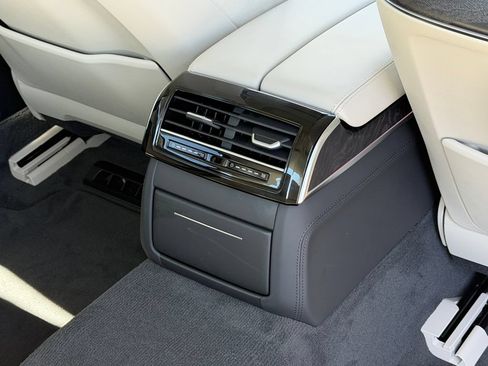 New 2027 Audi A8 L 3.0T AWD/4WD image 13