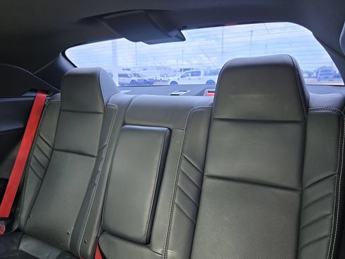 Used 2016 Dodge Challenger SRT Hellcat RWD image 26
