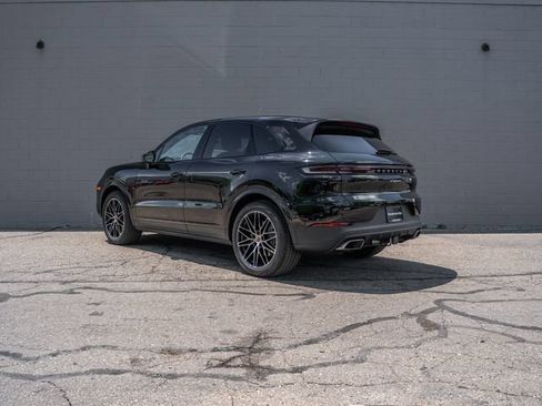 New 2026 Porsche Cayenne AWD/4WD image 3