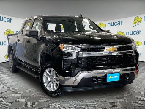 Used 2023 Chevrolet Silverado 1500 LT AWD/4WD image 1