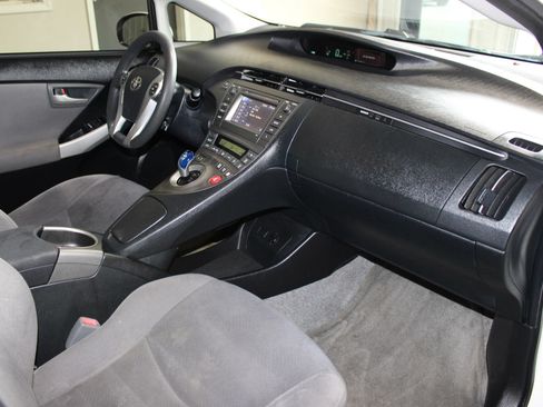 Used 2014 Toyota Prius Two FWD image 25