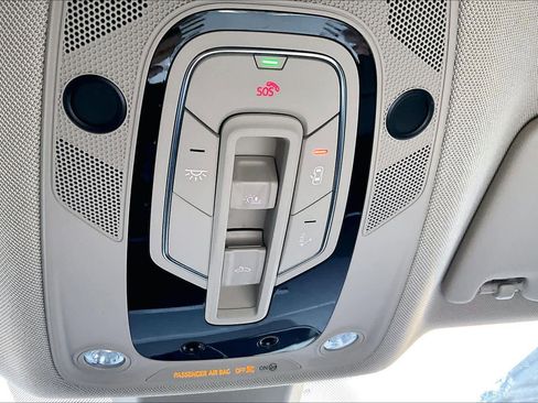 Used 2022 Audi Q5 2.0T Prestige w/ Prestige Package image 26