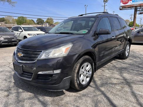 Used 2016 Chevrolet Traverse LS image 1