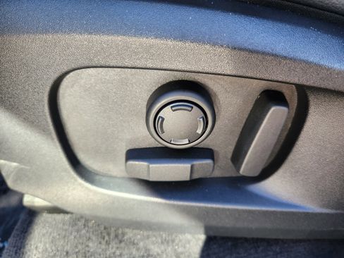 Used 2024 Jaguar F-PACE R-Dynamic S image 14