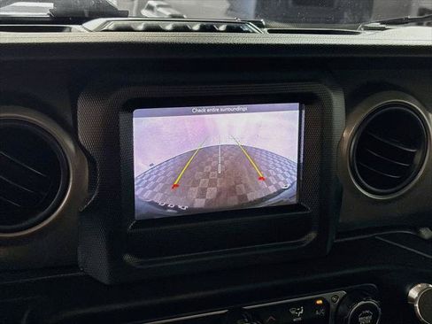Certified 2023 Jeep Wrangler Unlimited w/ Cold Weather Group AWD/4WD image 17