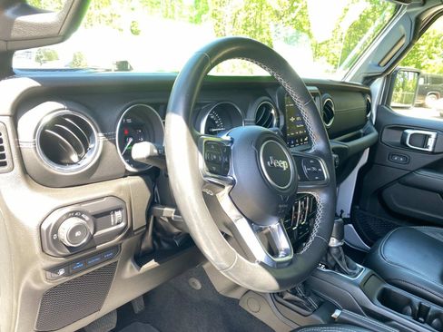 Used 2023 Jeep Wrangler Sahara w/ Cold Weather Group image 25